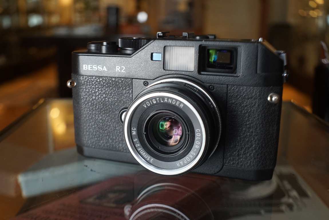 Voigtlander Bessa R2 + Color-Skopar 35mm F/2.5 MC LTM lens with