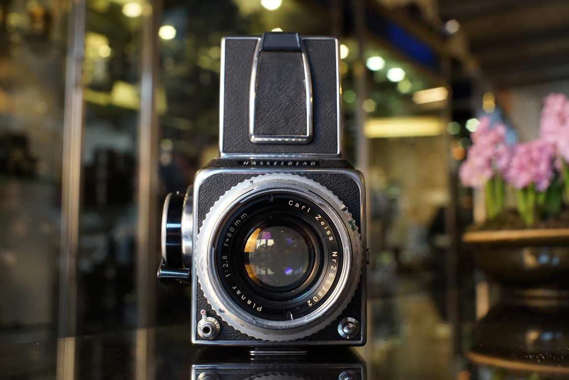 Hasselblad 500C/M + 80mm F/2.8 & A12 chrome kit - Fotohandel