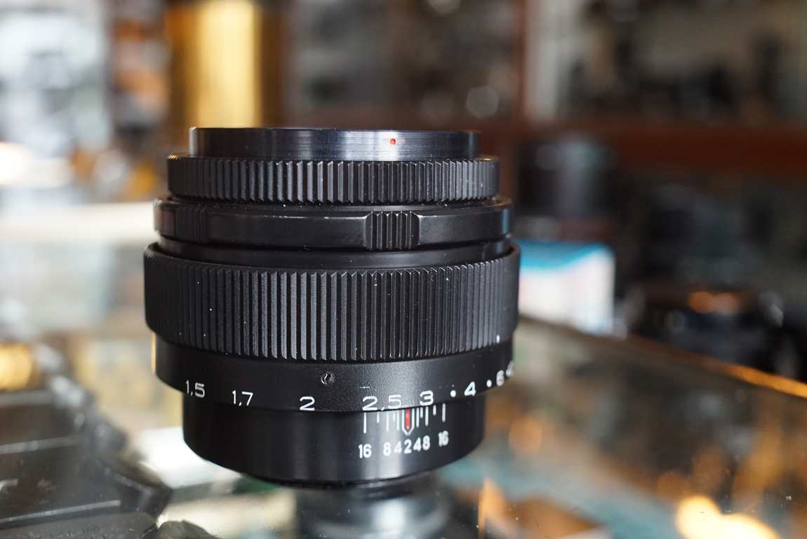 LZOS Jupiter-9 85mm F2 M42 ロシア ソビエト LZOS Jupiter-9 85mm F2