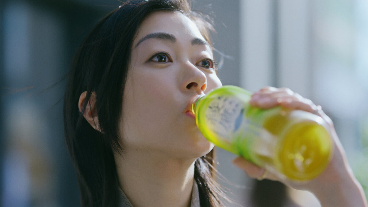 コカコーラ 綾鷹 宇多田ヒカル フラッグ ポスター タペストリー CD DVD