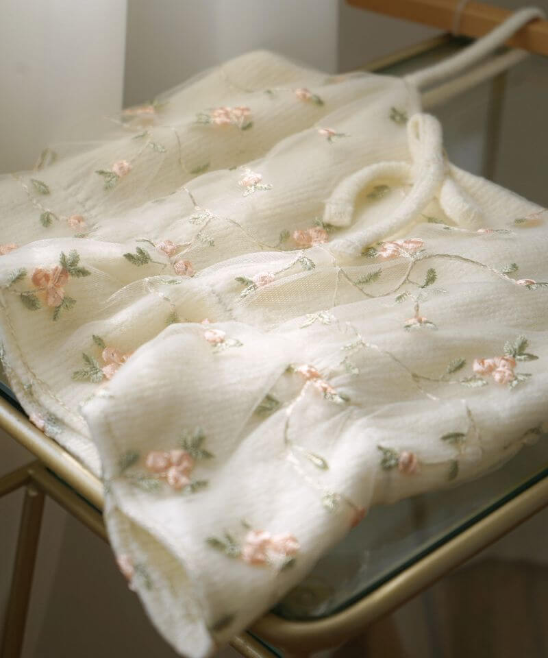 fluffy rosie bustier～ﾌﾗｯﾌｨｰﾛｰｼﾞｰﾋﾞｽﾁｪ | flower／フラワー公式通販