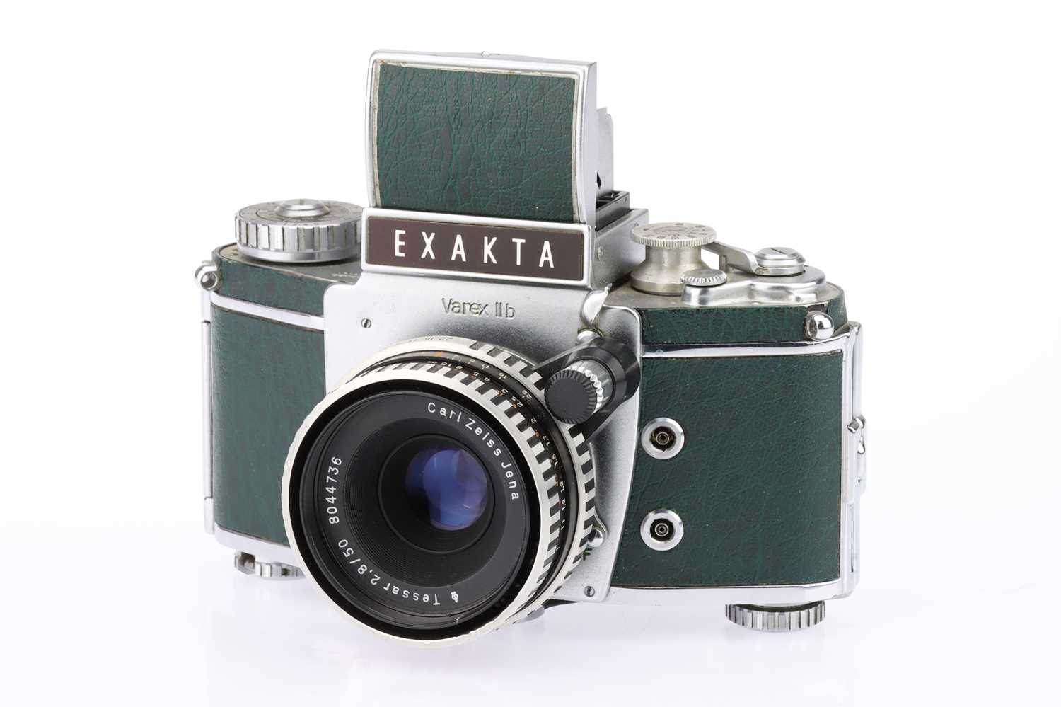 Exakta VX IIa 35mm Film SLR Camera with Zeiss Tessar 2.8 50mm Lens