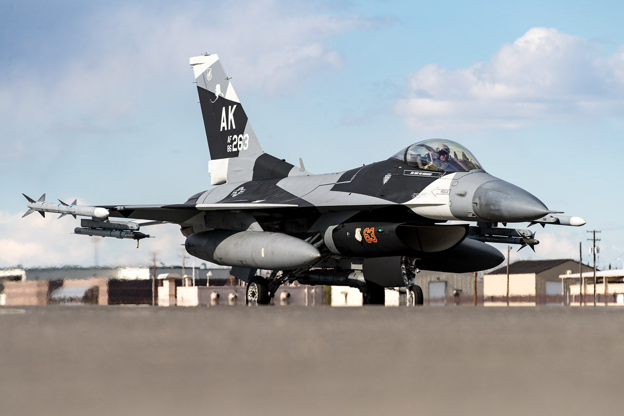 18th Aggressor Squadron – The Blue Foxes | FLYMAG