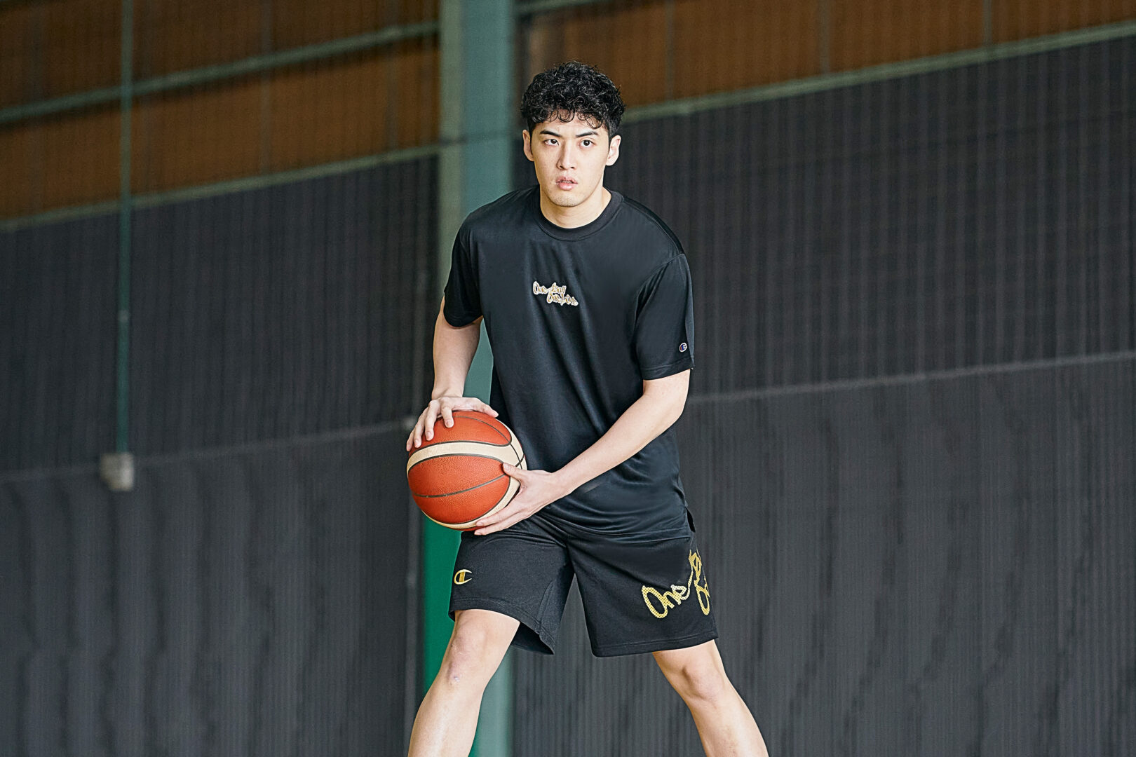 注目の司令塔が選ぶ！Champion 新作バスケットボールウェア – Vol.1