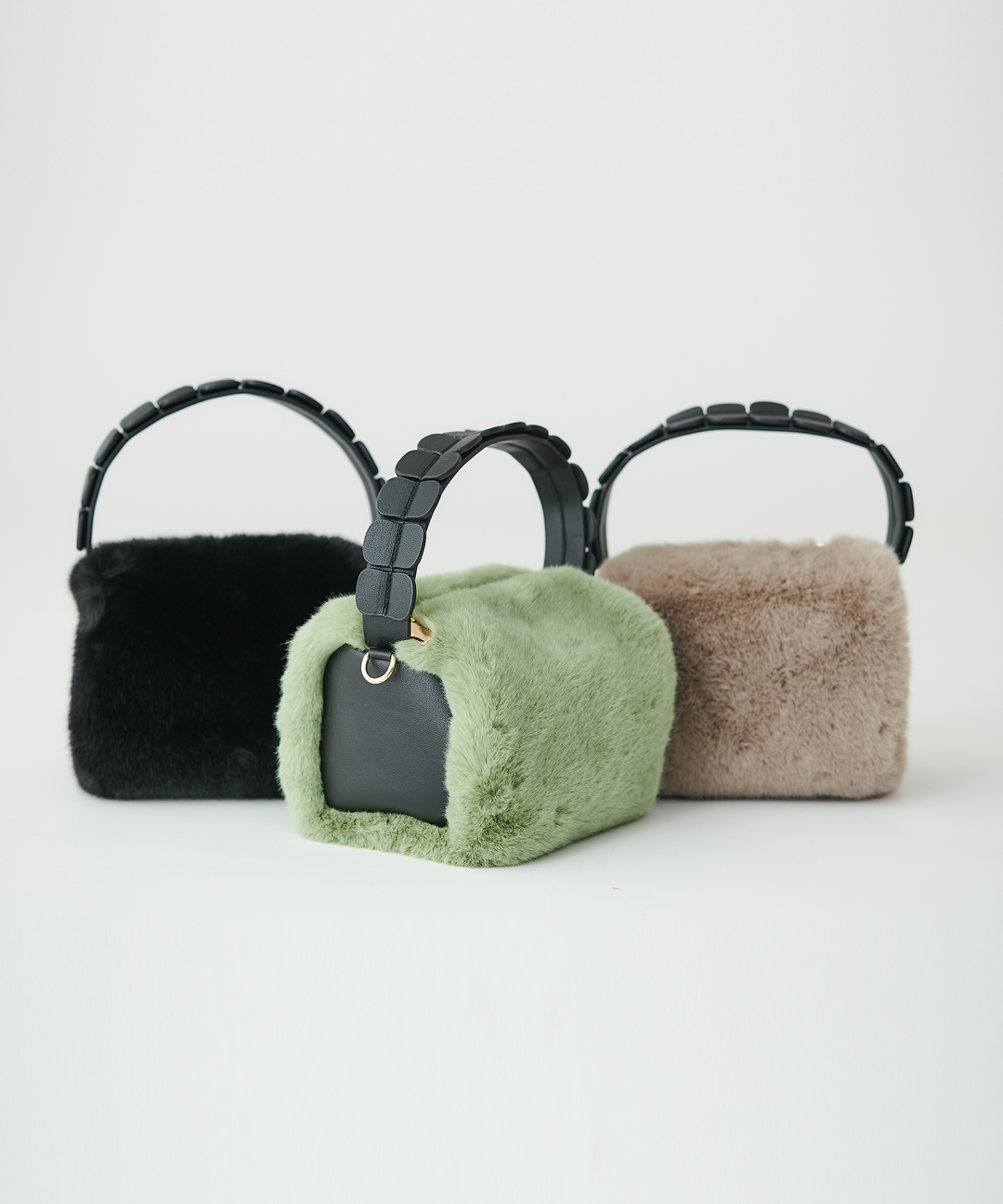 フェイクファーミニバッグ – FACE SANS FARD