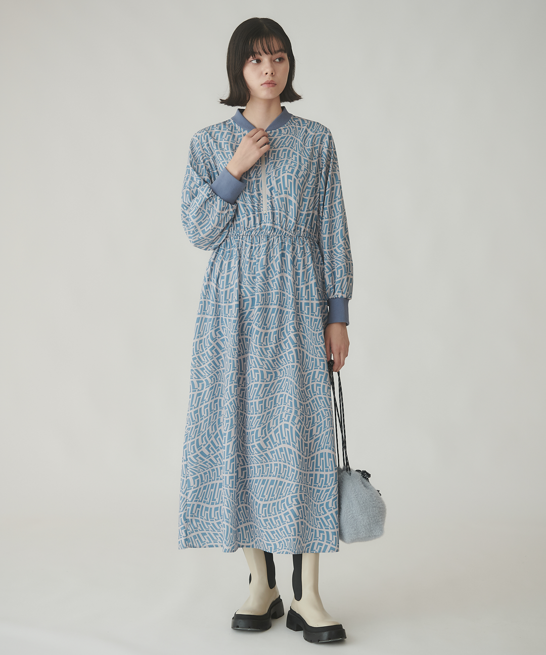 幾何柄プリントギャザーワンピース – FACE SANS FARD