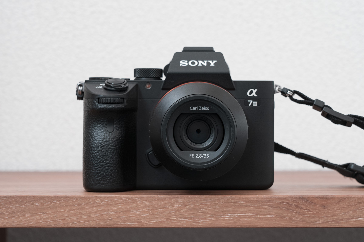 SEL35F28Zレビュー】ソニーが誇る35mm単焦点レンズは「買い」でした