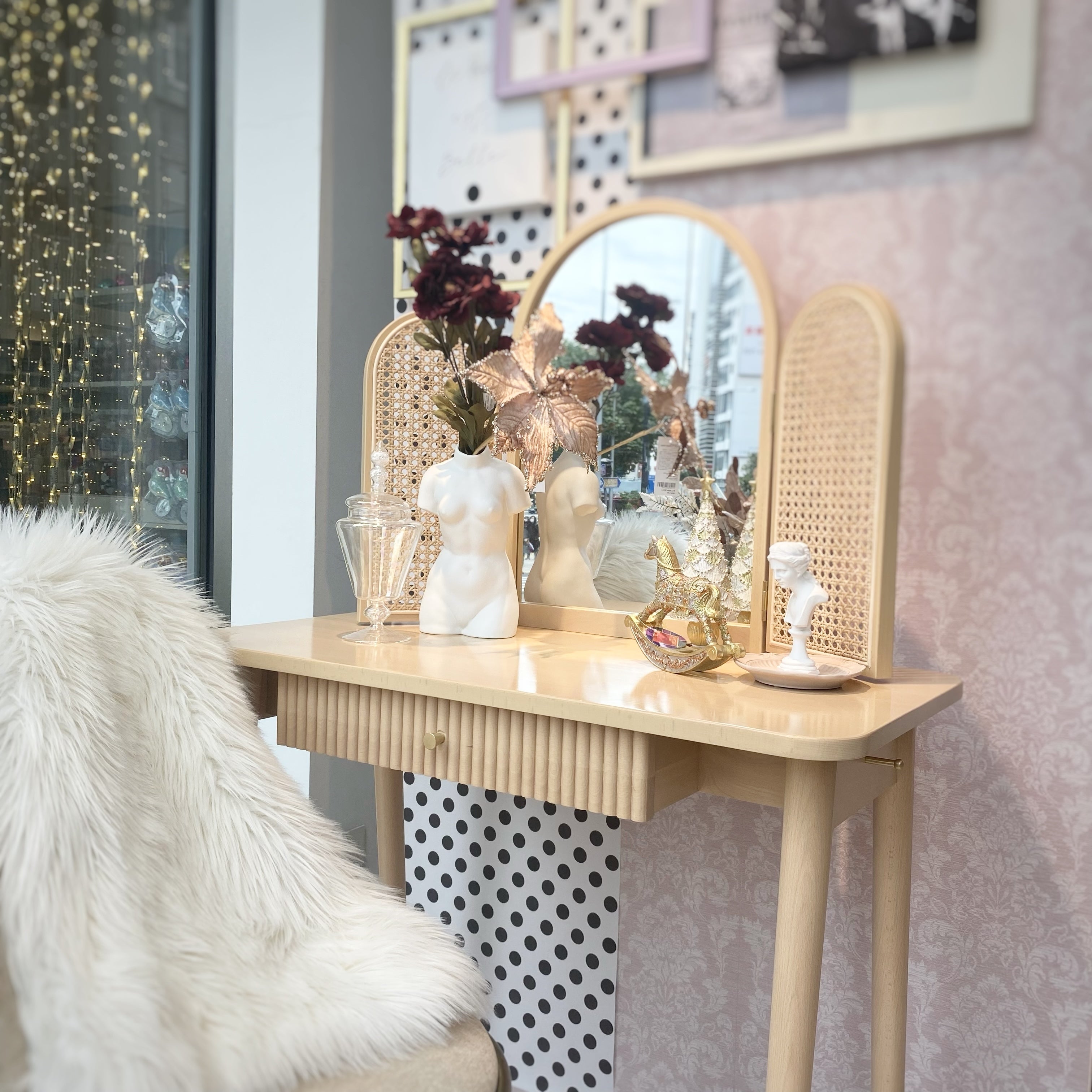 ab6422dd-5a30-4d09-92d1-