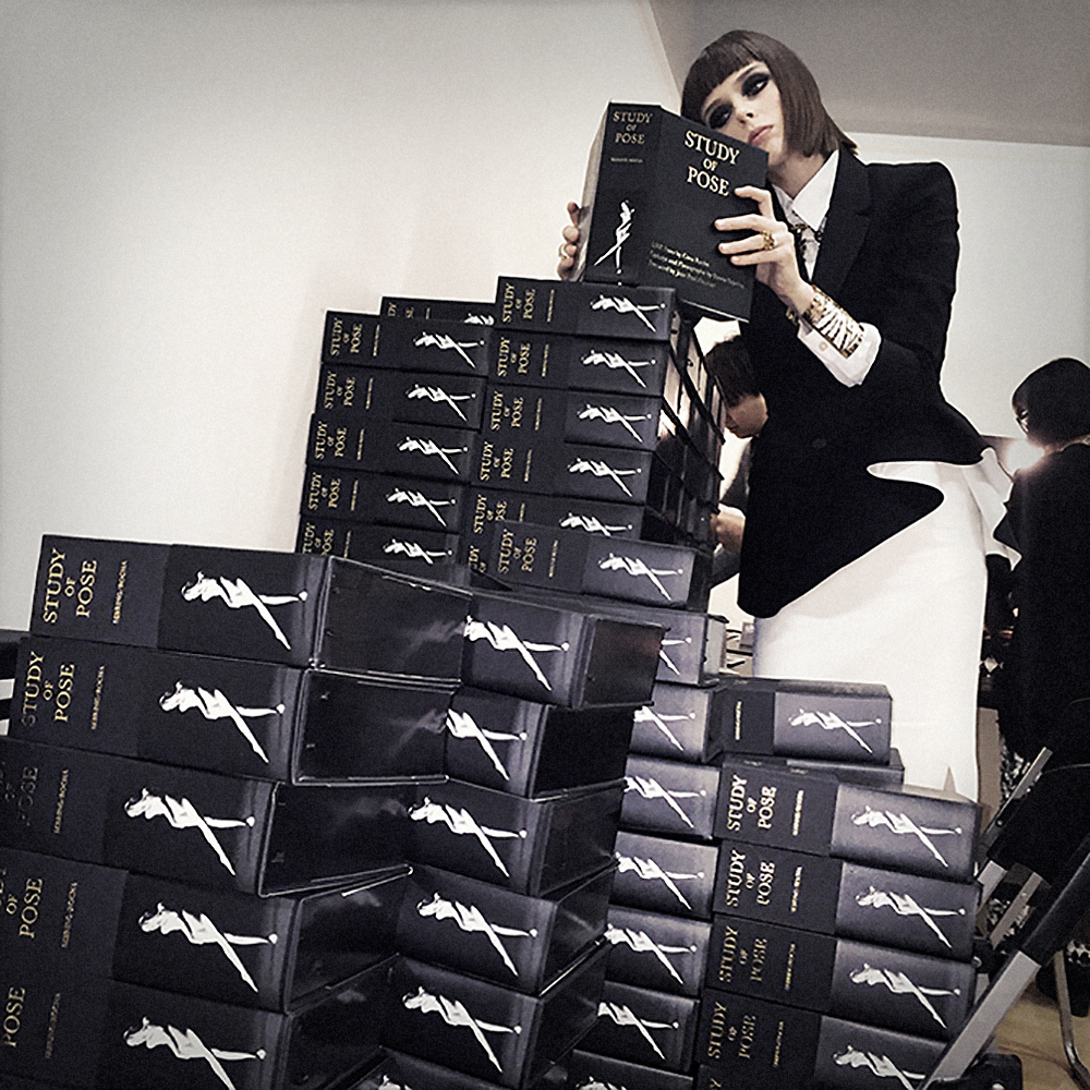 STUDY OF POSE - Sebring