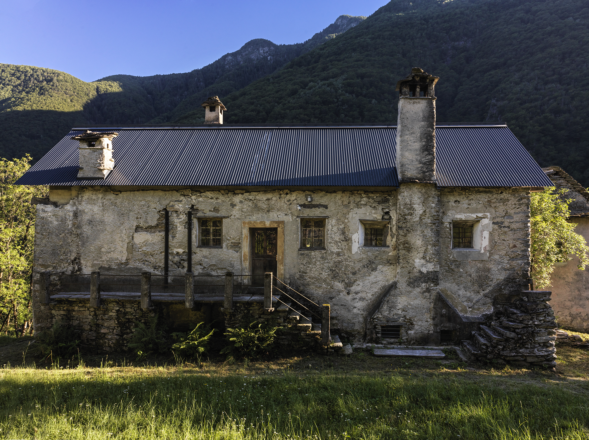 Mountain House - Chris Mottalini