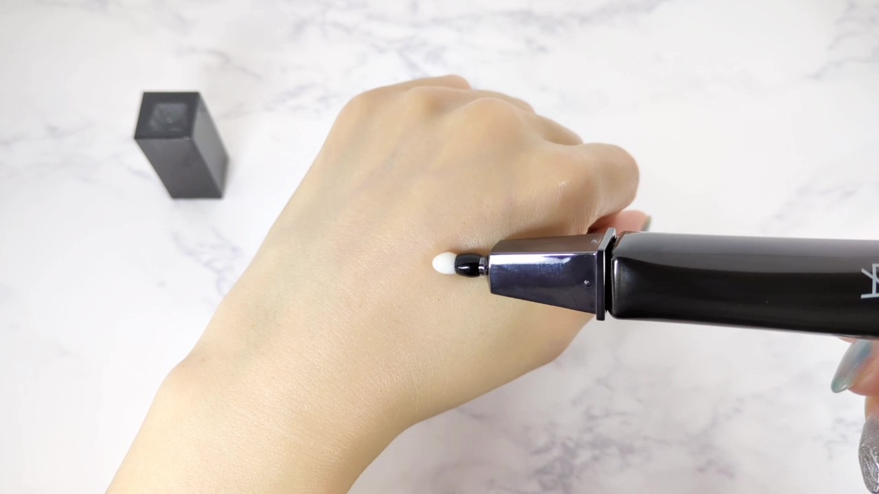 エイジングケアに特化したポーラ アイゾーンクリームの効果的な使い方