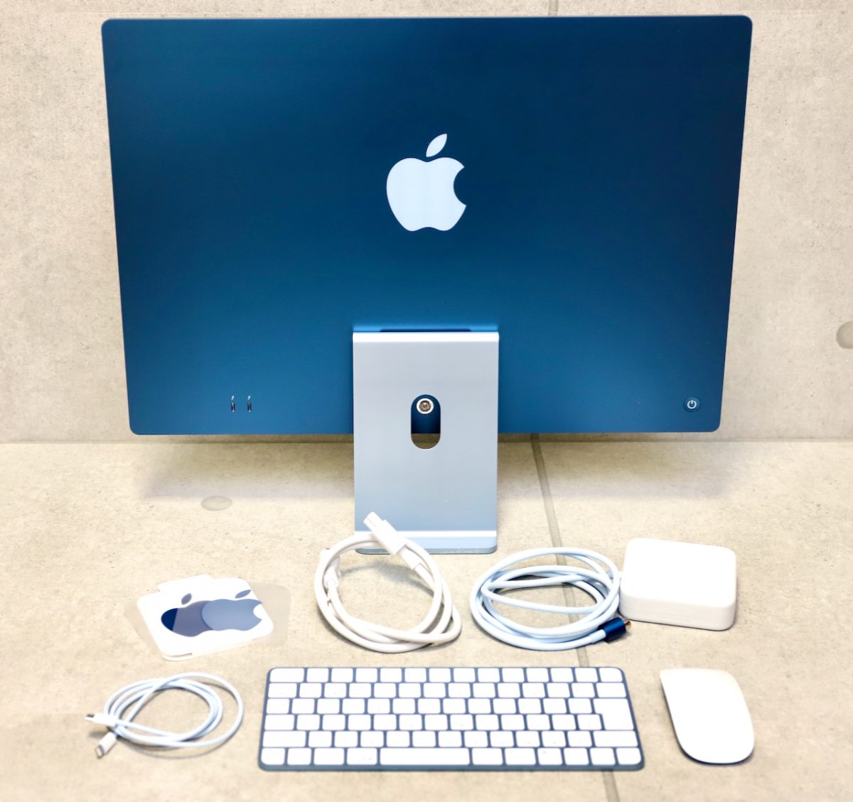 新しいM1 iMacの箱を開けると、進化し続けるアップルを感じる | flick!