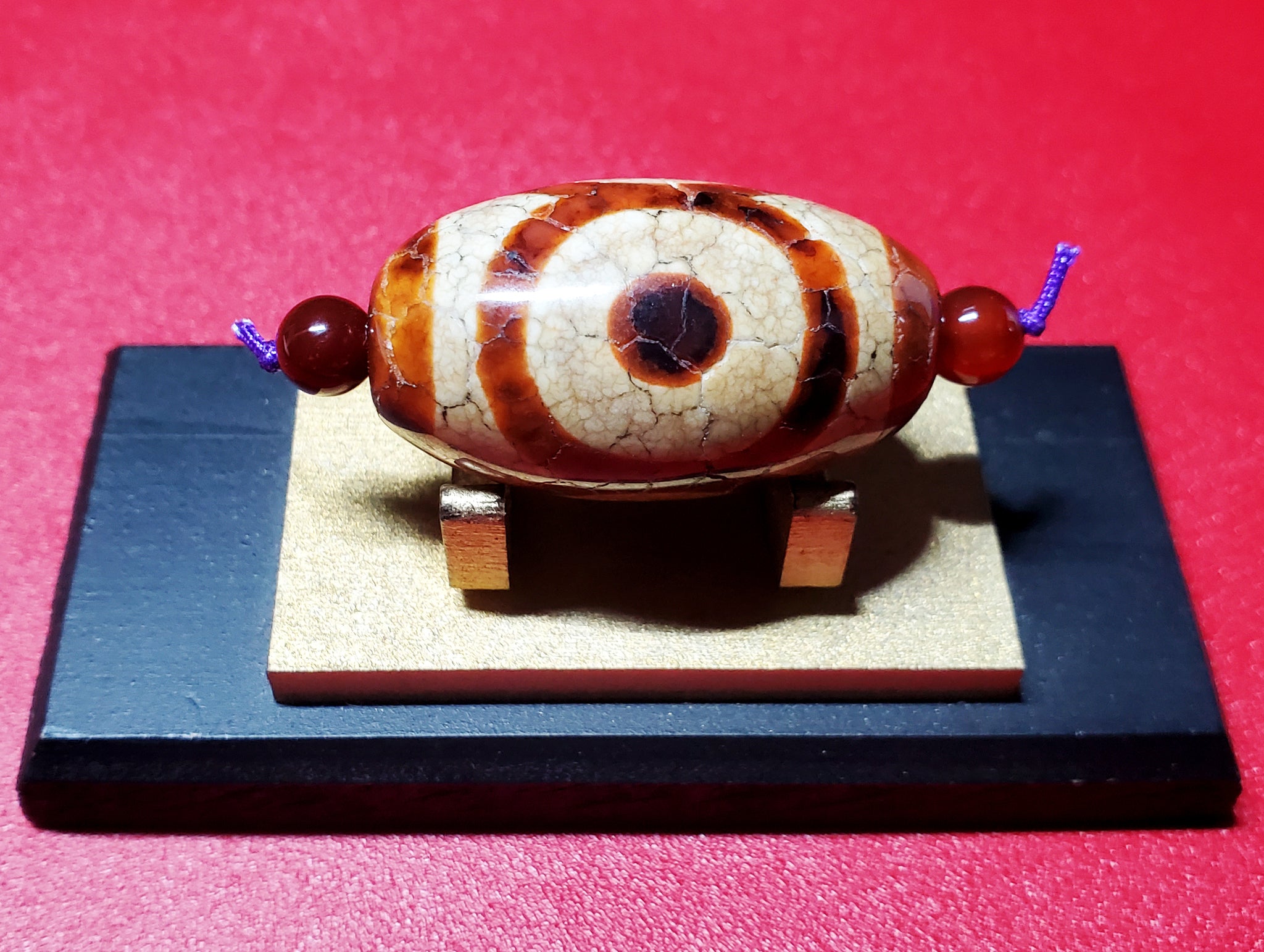 上肯天珠・虎牙三眼天珠 – 天然石の店 ふうちゃん