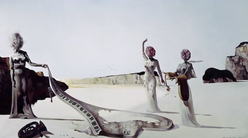 シャネルのライバル！？往年のファッションデザイナー、スキャパレリの