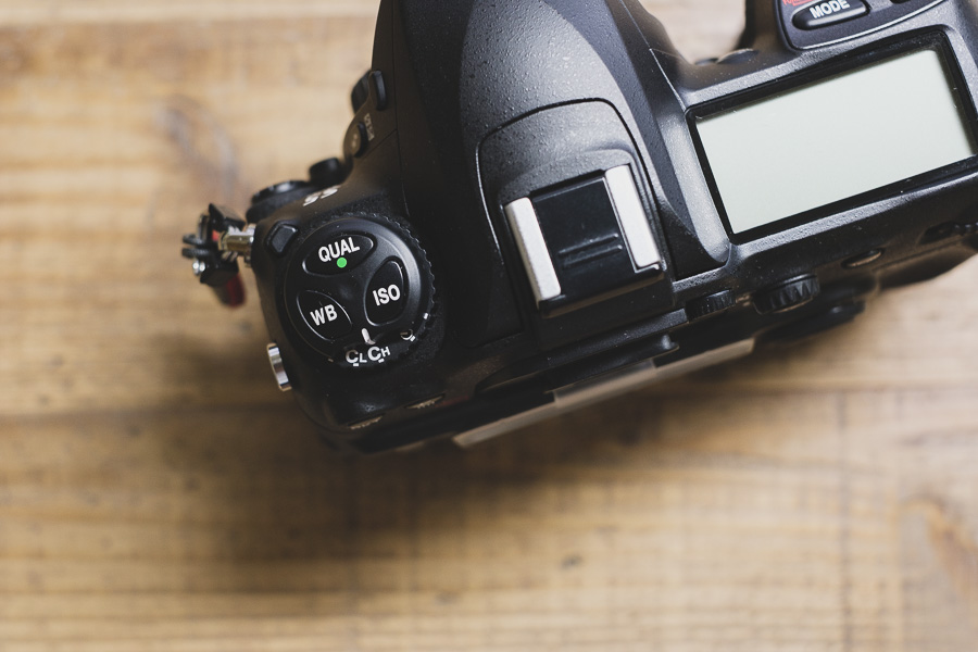 往年の名機 Fujifilm FinePix S5 Pro を入手 ＆ 丸窓化｜FUJI X がある生活