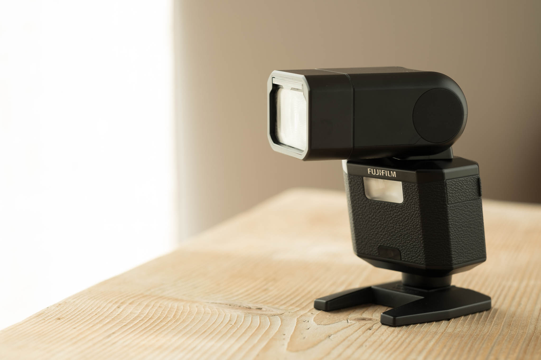 EF-X500レビュー Max De Martino | X Stories | FUJIFILM X Series