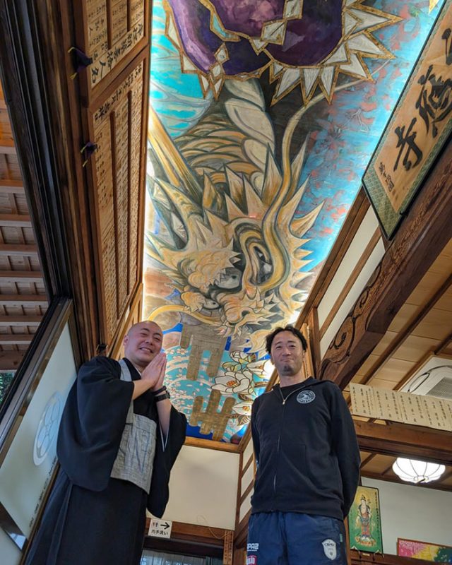 13畳の昇龍降龍雲龍図が、天井に納まりました。｜臨済宗方広寺派 慈眼