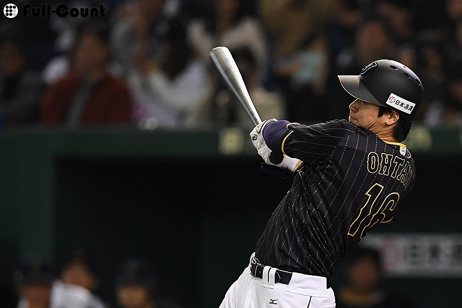大谷翔平の天井二塁打に米国も驚愕 「オオタニの伝説は増え続ける