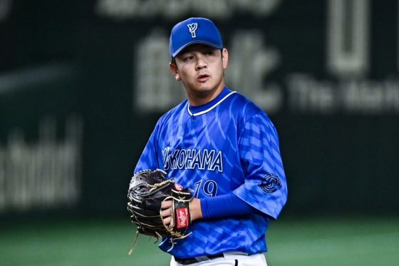 死ね」「2軍行け」山崎康晃が激白した誹謗中傷 積極発信の裏で戦う