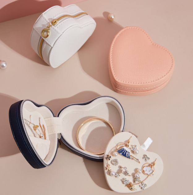 レザー製ハート型ジュエリーボックス コンパクト収納ケース レザー