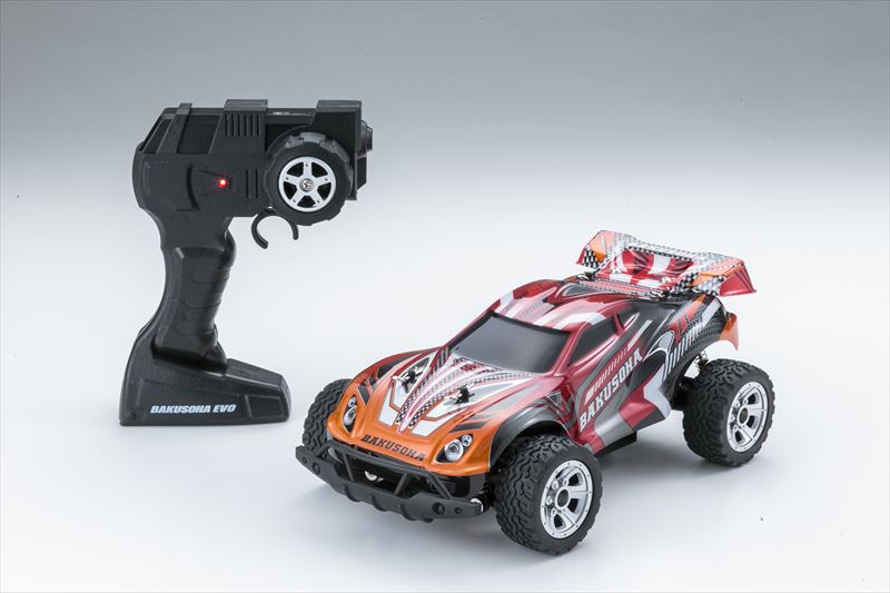 時速18キロで走り抜けるRCカー！ 「ラジオコントロール バクソーハー