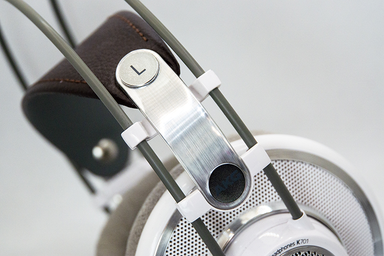 AKG K701 レビュー】澪ホンだこれ。音楽を純粋に楽しむことができる