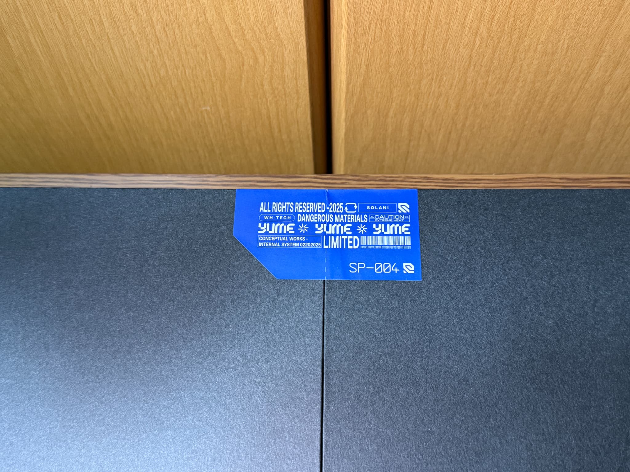 ガラスマウスパッド「Gravity Yume Wallhack SP-004 」について