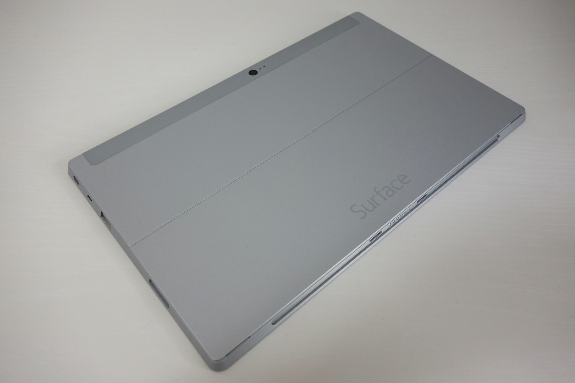Microsoft Surface 2ハードウェアレビュー。RTの軽さ＋Proのスペックを