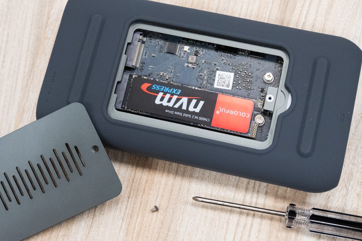 ポータブルNAS「UnifyDrive UT2」、Makuakeで先行販売開始。SDカード