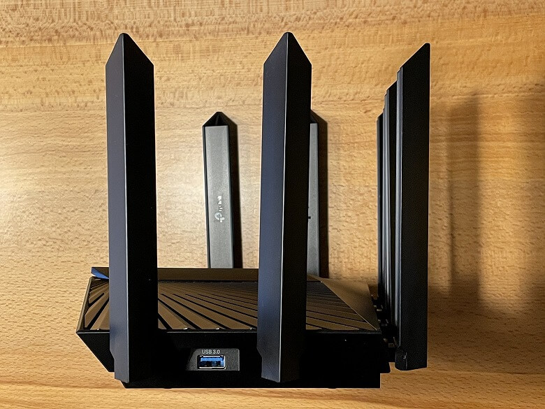 Archer AX90 レビュー】トライバンド対応で8つのアンテナが特徴的な