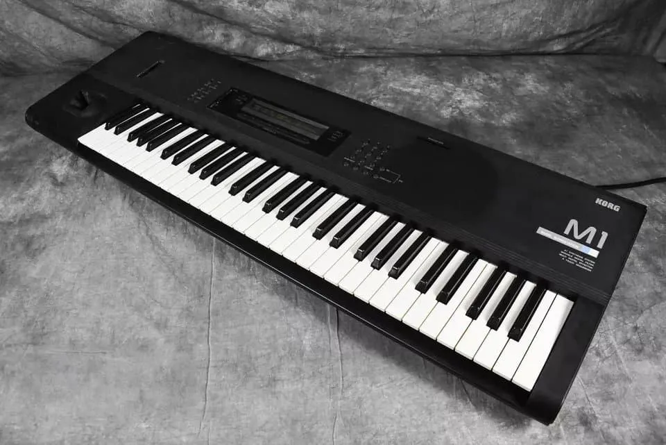 KORG コルグ M1 シンセサイザー ジャンク Yahoo!オークション - KORG