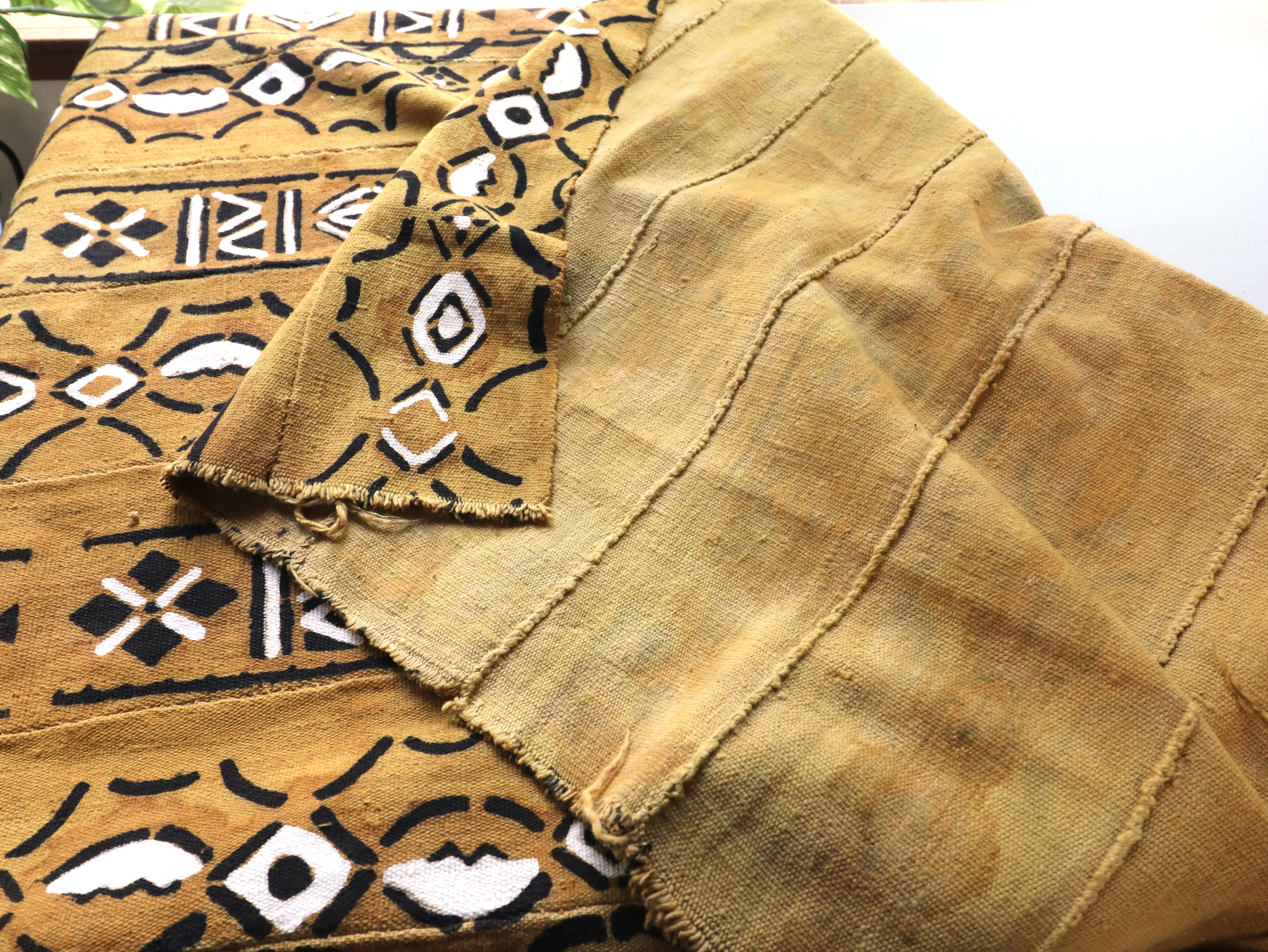 アフリカ・泥染布 ボゴラン（Bogolan）155×102cm ブルキナファソ