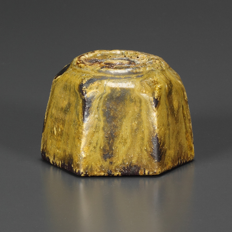 池西 剛 「黄瀬戸椿手」六角盃 (IGA0102 ) | ギャラリーラボ