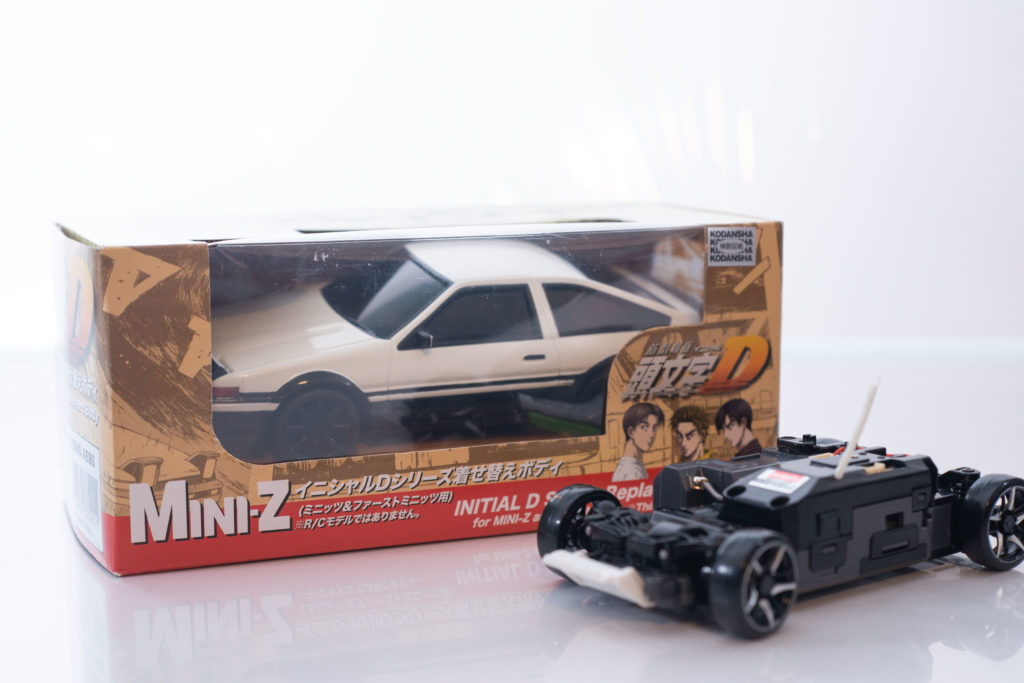 ミニッツ（MINI-Z）AWDのボディを交換。イニシャルD:トヨタ