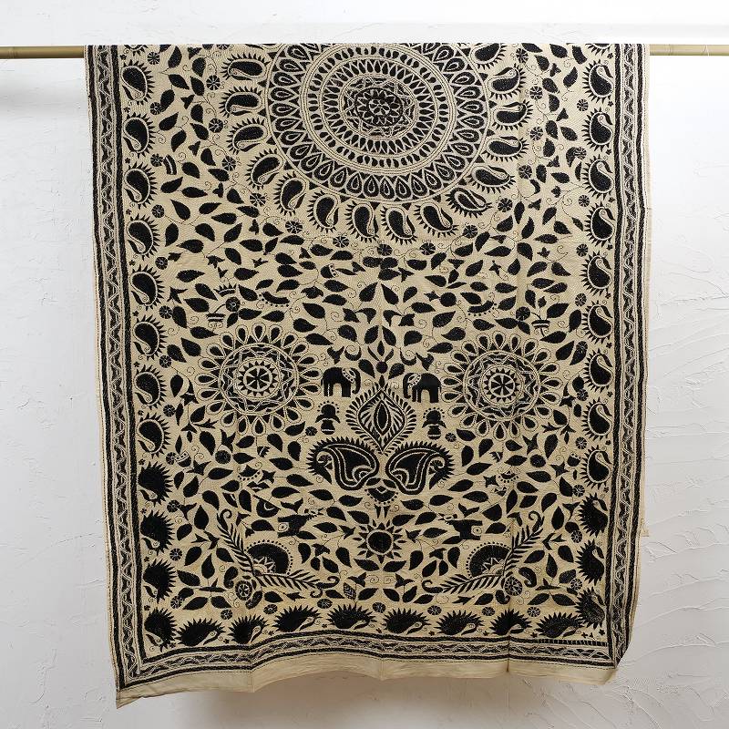 シルクカンタ刺繍タペストリー 大判ストール｜マライカ公式通販