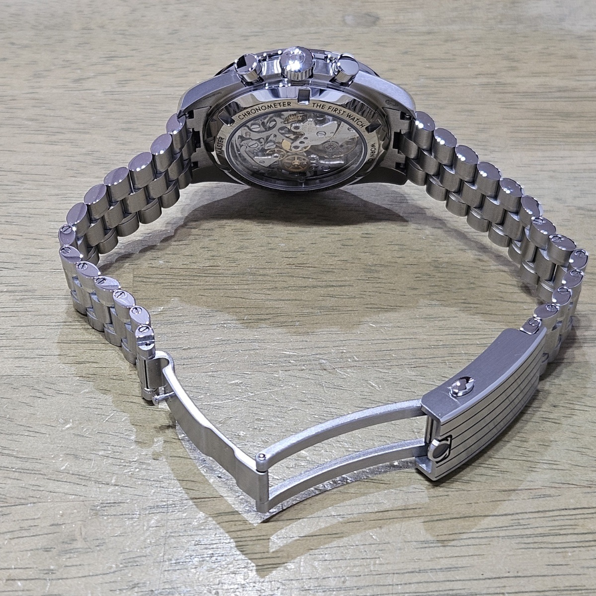 オメガ スピードマスター42 ムーンウォッチプロフェッショナル白文字盤