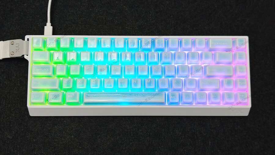 レビュー】CERAMIC KEYCAP SET V2丨美しさと機能性の融合 セラミック
