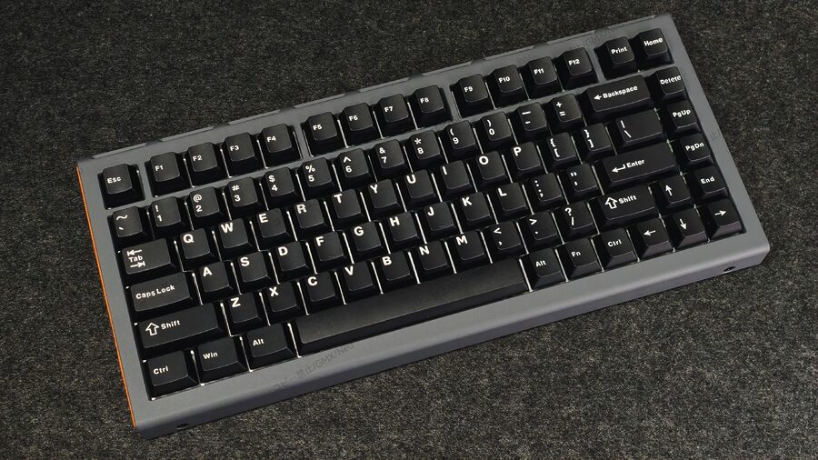 83キー】磁気スイッチ搭載！8000Hz対応の高性能ゲーミングキーボード