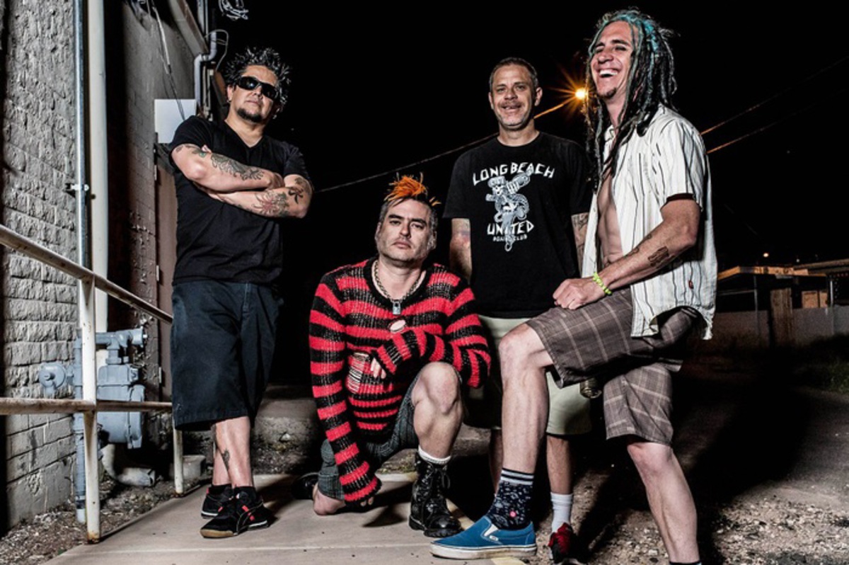 NOFX、10月にニュー・アルバム『First Ditch Effort』リリース決定