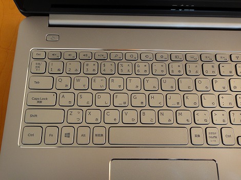 Inspiron 15 7000シリーズ(7537)レビュー:洗練されたデザインの高性能