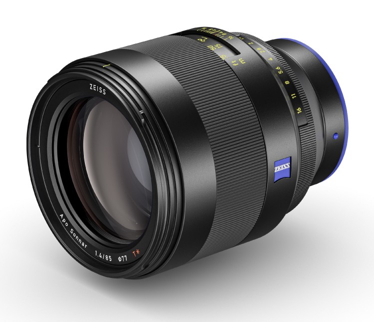 ミラーレスカメラに最適化されたツァイスレンズ！ 大口径F1.4を誇る中