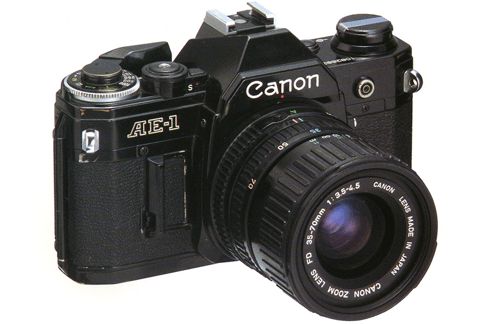 一眼レフカメラを誰でも手軽に使える時代に変えた「キヤノン AE-1」が