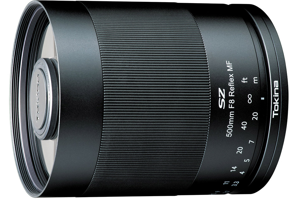 伝説のレンズがデジタル化！ ミラー内蔵の小さな超望遠レンズ