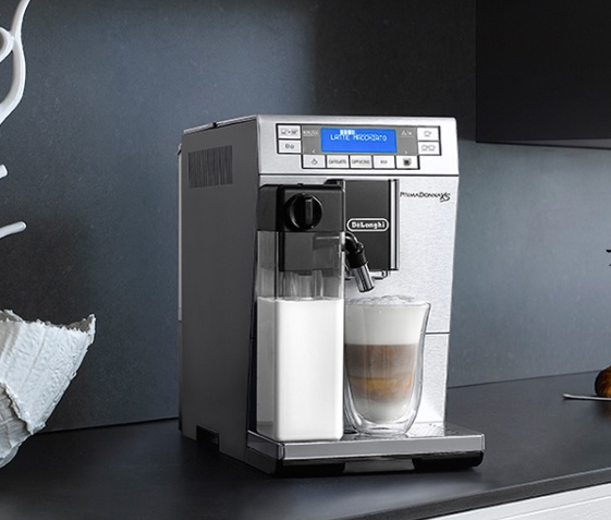 全自動エスプレッソマシンの最高峰「デロンギ プリマドンナXS