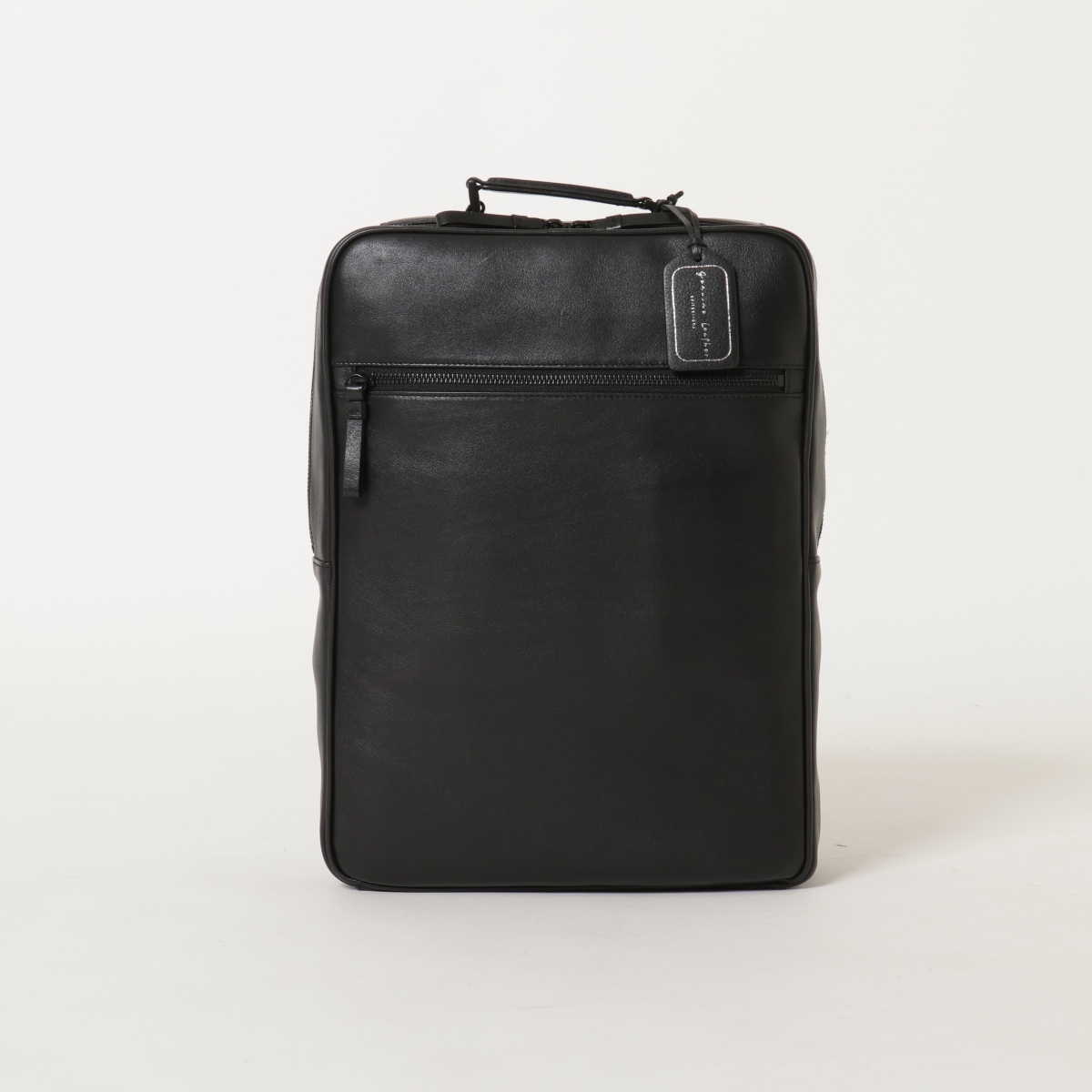 Genuine Leather～ブラックレザーのバックパック | Genuine Leather