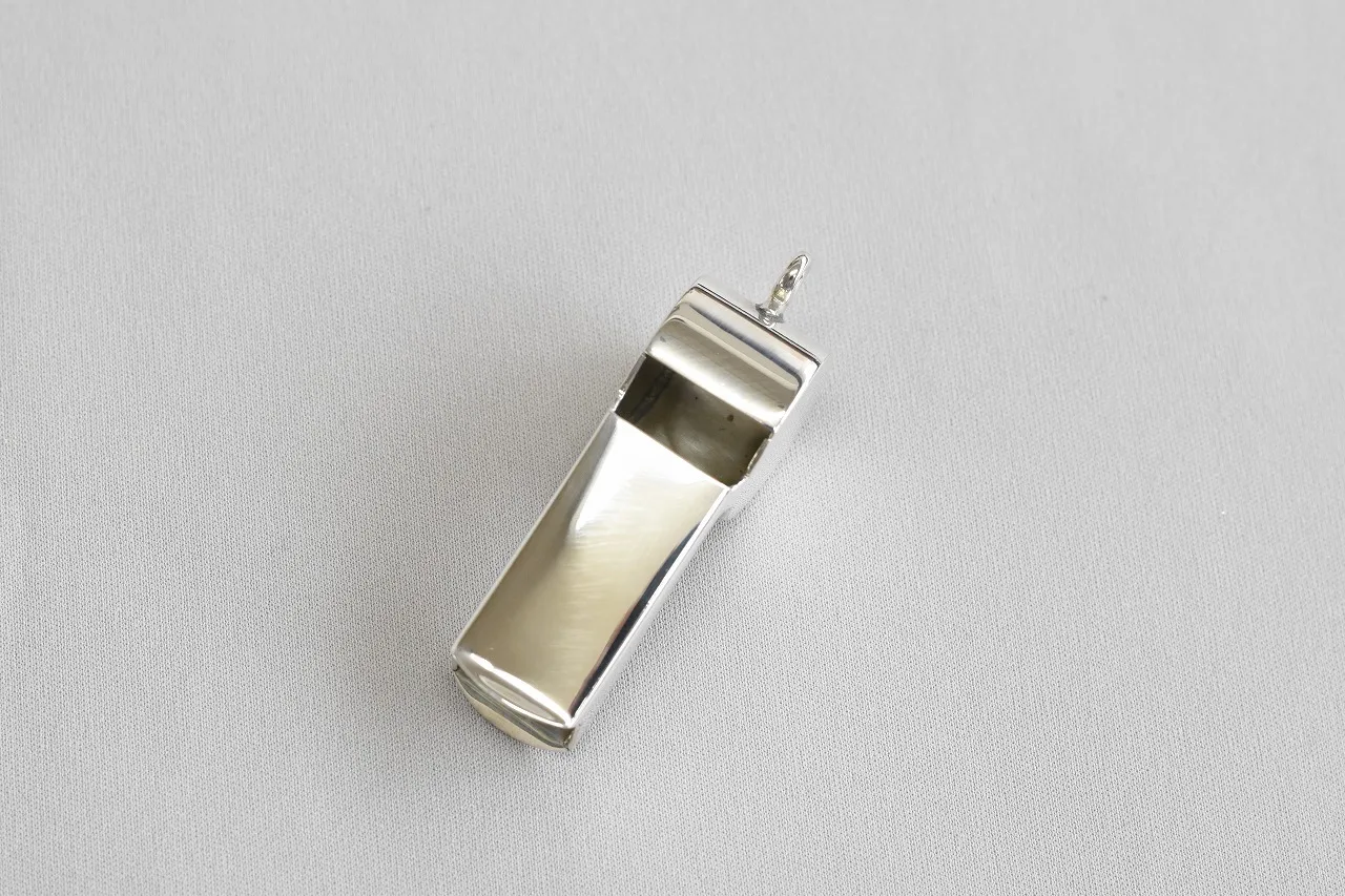 銀製ホイッスル ｜ 内藤銀器製作所