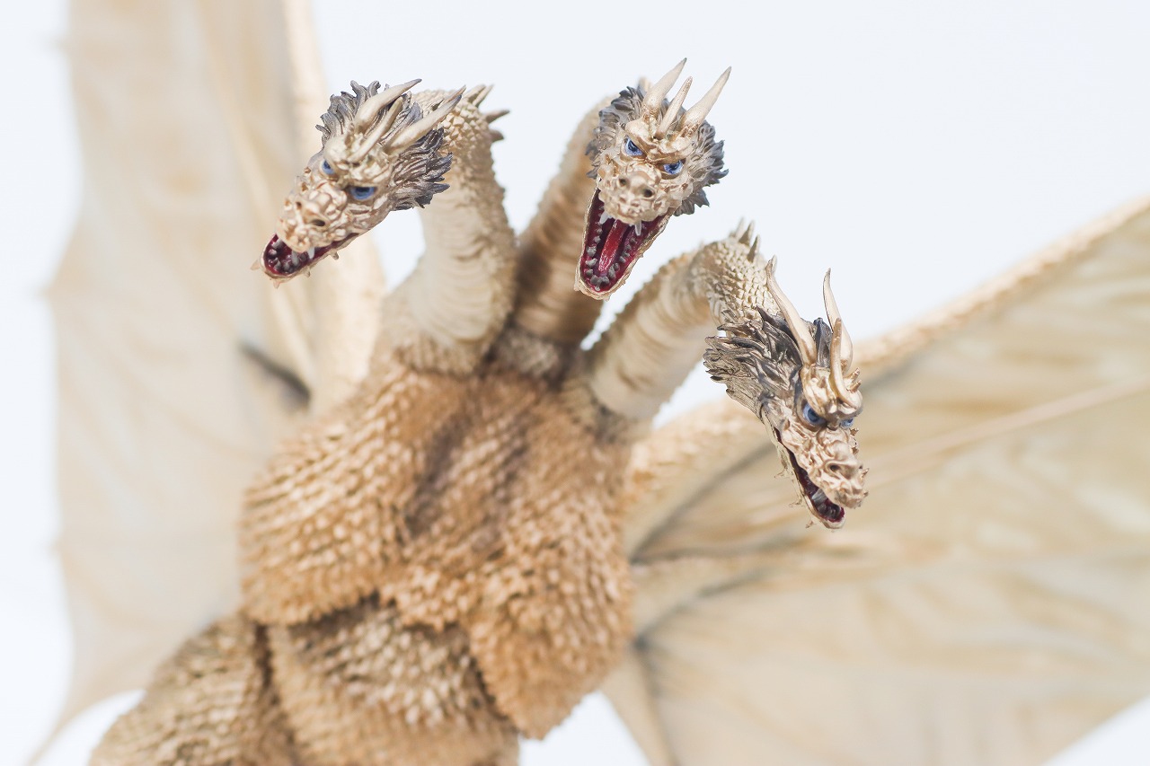 S.H.モンスターアーツ キングギドラ（1972） レビュー | トイハコ