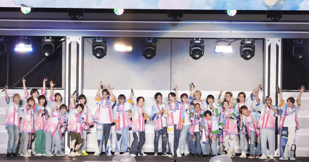 総勢106人が大集合！KAMIGATA BOYZのスタジアムライヴをレポート【前編