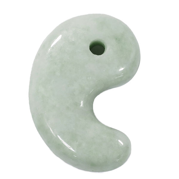 糸魚川翡翠 勾玉 8A級 縦約2.2cm 氷翡翠 アイスジェダイト 産地証明書