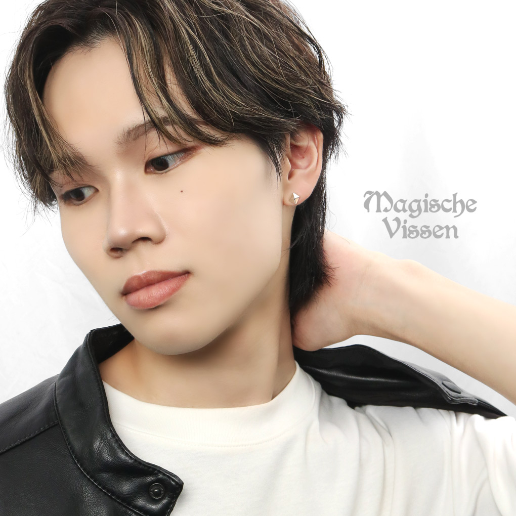 スクエア スタッズ ピアス 1P 片耳用 シルバー 925 四角形 ピラミッド